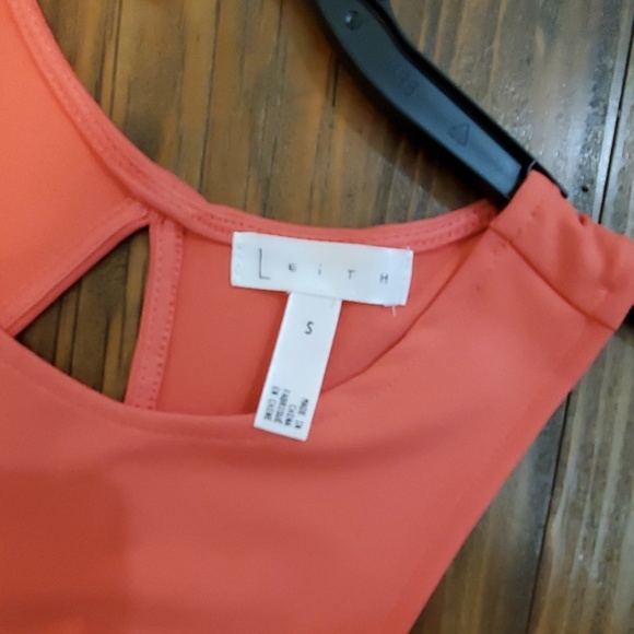 NWT Leith Coral Dress - Picture 3 of 5